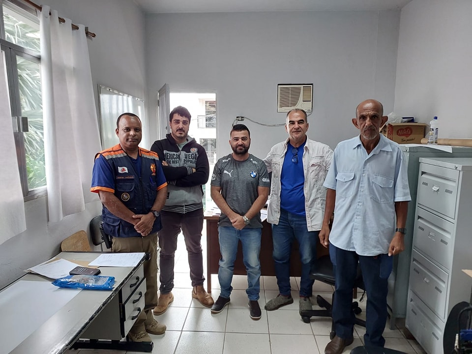 Equipe da Defesa Civil de Tocantins se reúne para avaliar a situação do município após as fortes chuvas